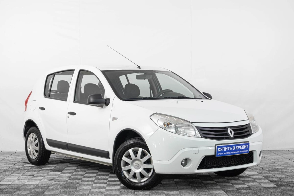 Хетчбэк Renault Sandero 2012 года, 609000 рублей, Кемерово