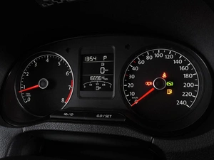 Седан Volkswagen Polo 2019 года, 1413000 рублей, Воронеж