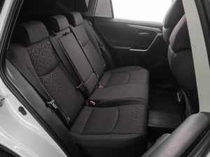 Внедорожник Toyota RAV4 2021 года, 3449000 рублей, Тюмень