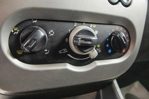 Седан Renault Logan 2011 года, 589000 рублей, Барнаул