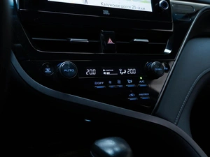 Седан Toyota Camry 2021 года, 2988888 рублей, Москва
