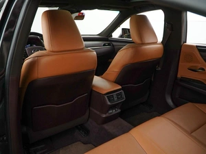 Седан Lexus ES 2021 года, 4618888 рублей, Москва