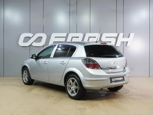 Хетчбэк Opel Astra 2010 года, 549000 рублей, Воронеж