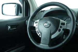 Внедорожник Nissan X-Trail 2011 года, 1449000 рублей, Омск