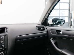Седан Volkswagen Jetta 2014 года, 990000 рублей, Красноярск