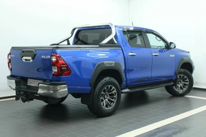 Пикап Toyota Hilux 2017 года, 3700000 рублей, Красноярск