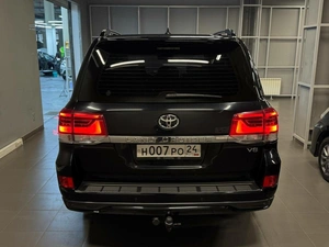 Внедорожник Toyota Land Cruiser 2017 года, 5897000 рублей, Красноярск
