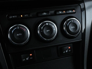 Седан Mazda 6 2010 года, 884000 рублей, Кирилловка