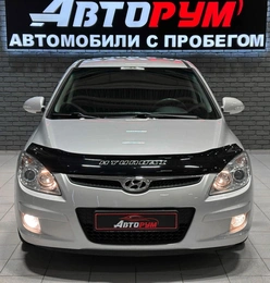 Хетчбэк Hyundai i30 2010 года, 650000 рублей, Красноярск