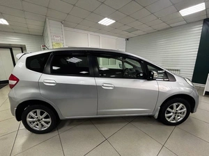 Хетчбэк Honda Fit 2011 года, 665000 рублей, Ачинск