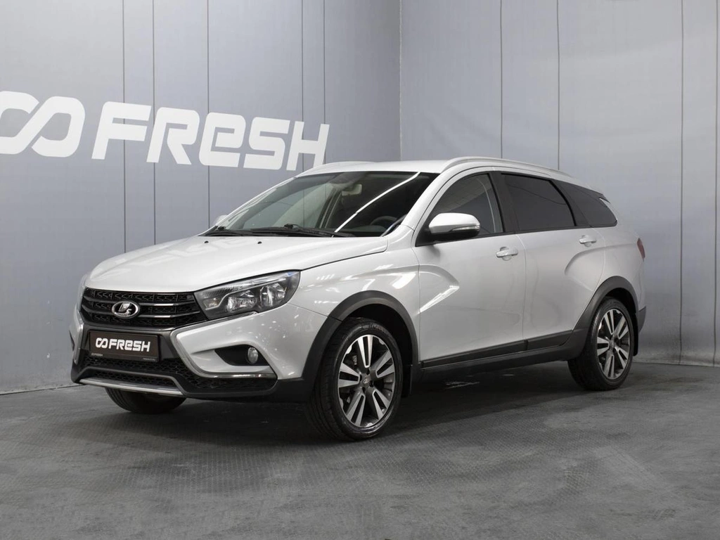 Универсал ВАЗ (LADA) Vesta Cross 2019 года, 949000 рублей, Омск