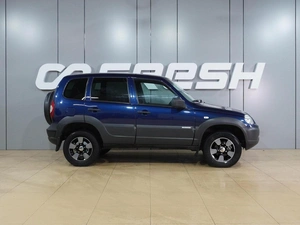 Внедорожник Chevrolet Niva 2018 года, 770000 рублей, Воронеж