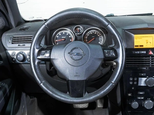 Хетчбэк Opel Astra GTC 2010 года, 597000 рублей, Ставрополь