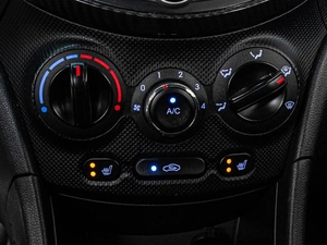 Седан Hyundai Solaris 2013 года, 879000 рублей, Ставрополь