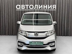 Минивэн Honda Stepwgn Spada 2015 года, 1650000 рублей, Красноярск