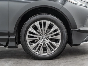 Внедорожник Toyota Harrier 2022 года, 4305000 рублей, Красноярск
