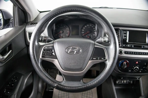 Седан Hyundai Solaris 2018 года, 1089000 рублей, Пермь