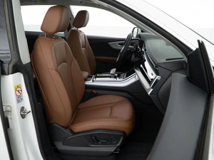 Внедорожник Audi Q8 2023 года, 9550000 рублей, Москва