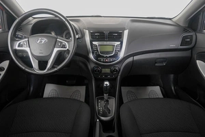 Седан Hyundai Solaris 2012 года, 899000 рублей, Кемерово
