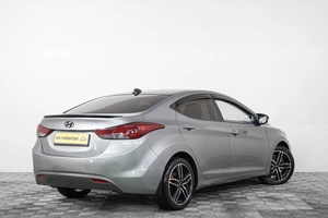 Седан Hyundai Avante 2011 года, 1049000 рублей, Кемерово