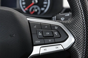 Лифтбек Volkswagen Polo 2021 года, 1829000 рублей, Челябинск