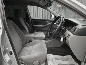 Седан Toyota Corolla 2002 года, 529000 рублей, Красноярск