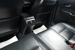 Седан Toyota Camry 2014 года, 1879000 рублей, Тюмень