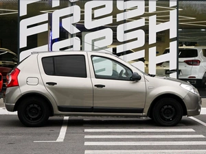 Хетчбэк Renault Sandero 2011 года, 449000 рублей, Волгоград