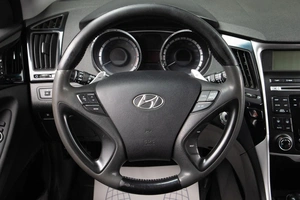 Седан Hyundai Sonata 2012 года, 979000 рублей, Оренбург