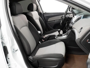 Седан Chevrolet Cruze 2013 года, 680000 рублей, Тюмень