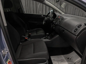 Хетчбэк Volkswagen Golf Plus 2011 года, 735000 рублей, Красноярск