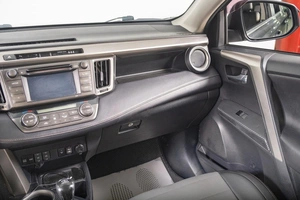 Внедорожник Toyota RAV4 2015 года, 2289000 рублей, Томск