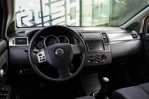 Седан Nissan Tiida 2010 года, 629000 рублей, Ульяновск