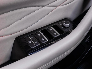 Внедорожник Geely Monjaro 2023 года, 3200000 рублей, Краснодар