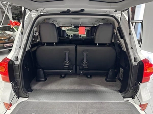 Внедорожник Toyota Land Cruiser 2012 года, 4177000 рублей, Красноярск