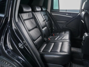 Внедорожник Volkswagen Tiguan 2012 года, 1299000 рублей, Сургут