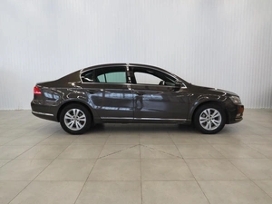 Седан Volkswagen Passat 2014 года, 1380000 рублей, Калуга