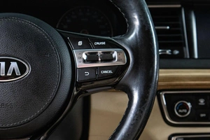 Седан Kia K7 2016 года, 2219000 рублей, Сургут