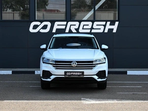 Внедорожник Volkswagen Touareg 2019 года, 3899000 рублей, Кирилловка