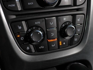 Хетчбэк Opel Astra 2013 года, 899000 рублей, Воронеж