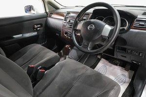 Седан Nissan Tiida Latio 2004 года, 499000 рублей, Новокузнецк