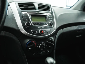 Хетчбэк Hyundai Solaris 2012 года, 788000 рублей, Красноярск