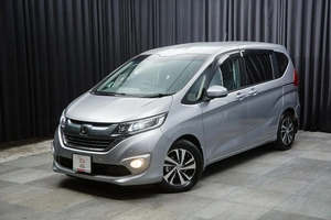 Минивэн Honda Freed+ 2018 года, 1379000 рублей, Красноярск