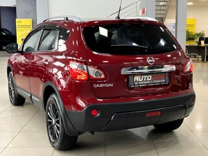Внедорожник Nissan Qashqai 2011 года, 1087000 рублей, Солонцы