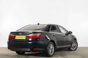 Седан Toyota Camry 2017 года, 2099000 рублей, Тюмень