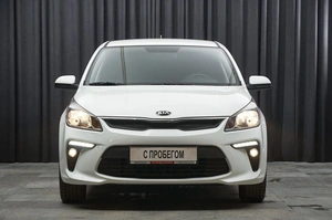 Седан Kia Rio 2018 года, 1477000 рублей, Красноярск