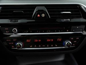 Седан BMW 5 серия 2018 года, 3997077 рублей, Москва