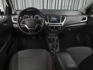 Седан Hyundai Solaris 2019 года, 1568000 рублей, Ставрополь
