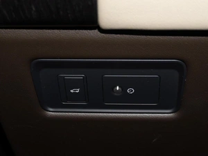 Внедорожник Land Rover Range Rover Sport 2018 года, 4950000 рублей, Санкт-Петербург