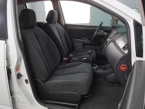Хетчбэк Nissan Tiida 2011 года, 574000 рублей, Воронеж